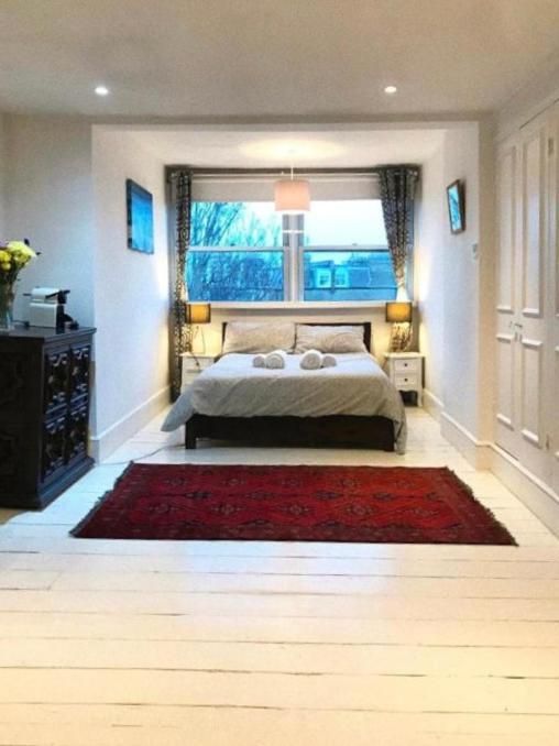 Charming And Beautiful In Wandsworth Gazde/Camere de închiriat Londra
